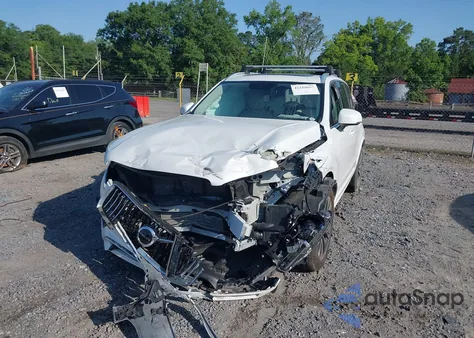 2021 Volvo Xc90 T6 Momentum z USA, uszkodzony, nr VIN YV4A22PK7M1687802